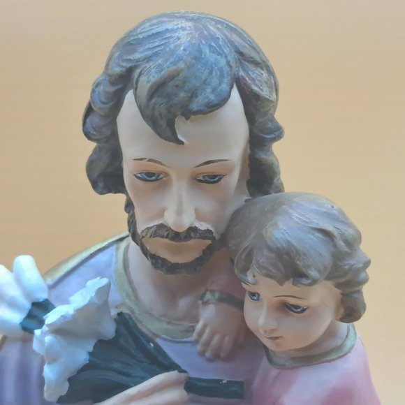 Resin Statue of Saint Joseph and the Infant Jesus - Picture 7 of 10